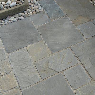 Antique Cragside Sandstone Paving