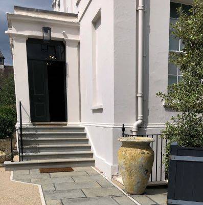 Castle Blend Bullnose Steps