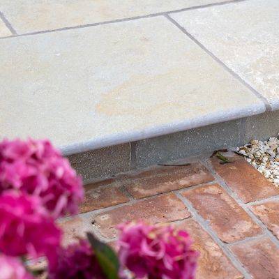 Sawn Antique Honey Cathedral Limestone - Bullnose Steps
