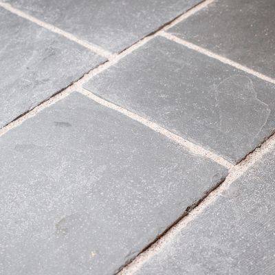 Tintagel Aged Slate Cobble | Small Module | Coursed Random 4 Size Pack | 14.4m2