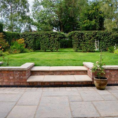 Oxford Courtyard Bullnose Steps