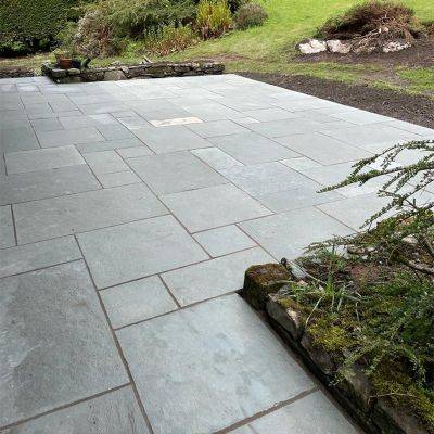 Hand Cut Azzura Limestone Flagstones