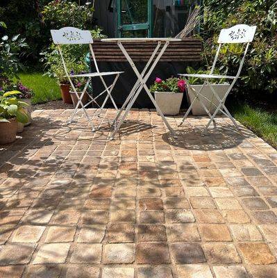 Hand Cut Desert Sand Sandstone Cobbles & Setts