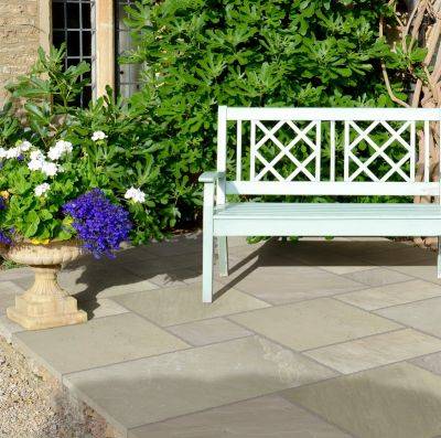 Hand Cut Desert Sand Sandstone Paving - 22mm