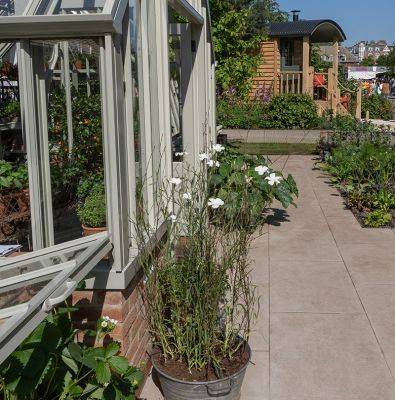 Mompesson Porcelain Paving - Gold