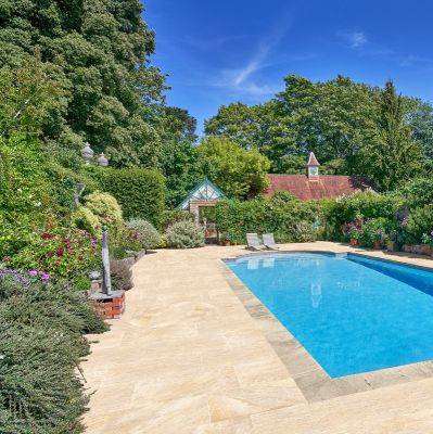 Shrewsbury Gold Porcelain Paving