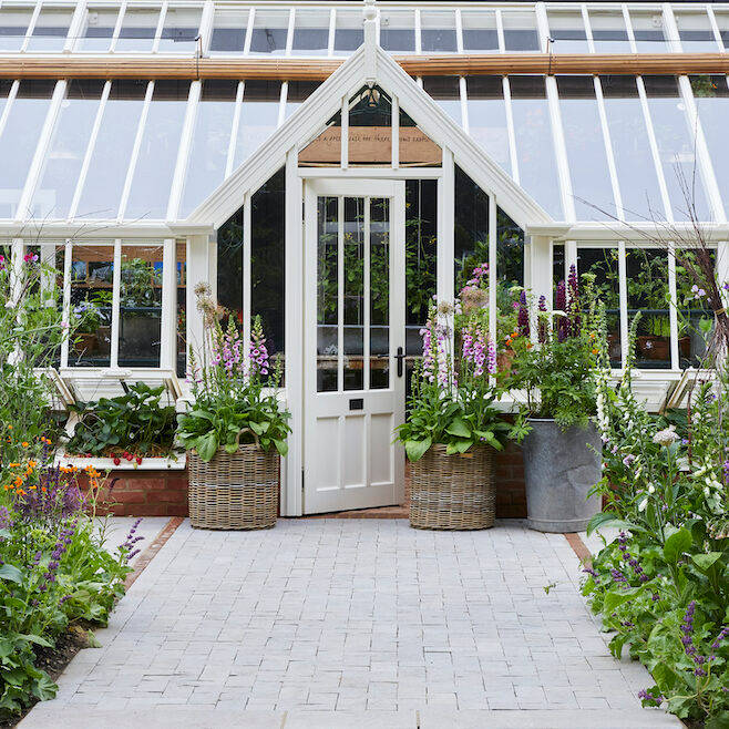 Rainham hall cobbles at chelsea flower show